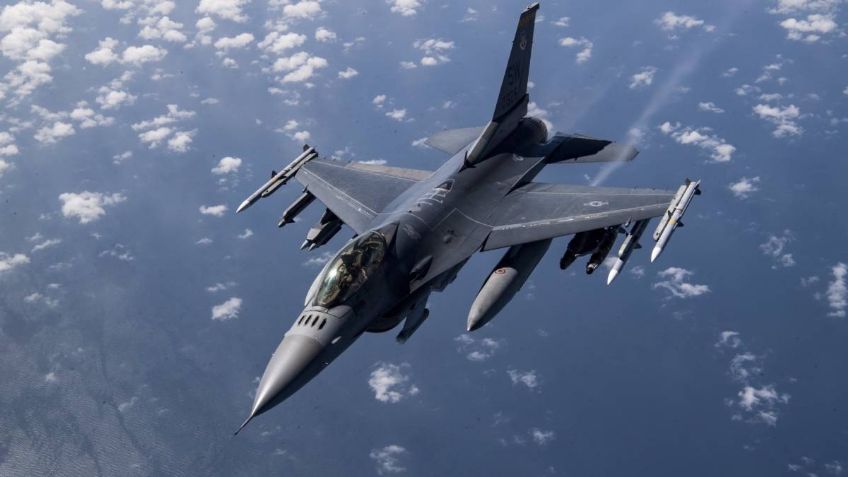 Tensión mundial: la OTAN comienza a enviar aviones de guerra F-16 a Ucrania