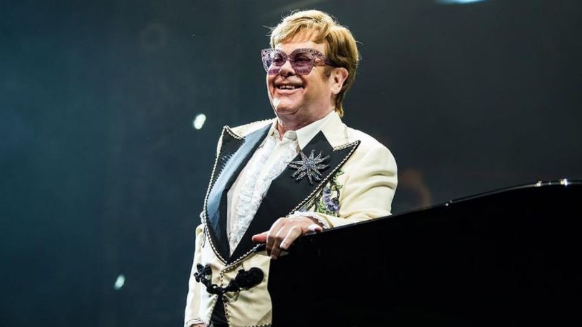 Elton John es señalado por supuestamente orinar en una botella dentro de una tienda de lujo ubicada en Francia