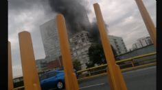 VIDEOS: fuerte incendio consume edificio en Azcapotzalco