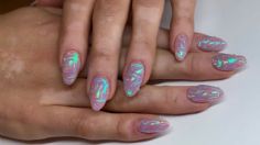 Uñas de cristal, la nueva manicura para verte súper sofisticada y minimalista durante el verano