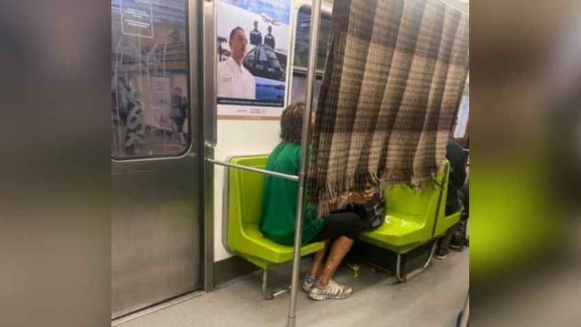 Metro CDMX: Un usuario puso a secar su cobija en pleno vagón de la Línea 3 y se hace viral