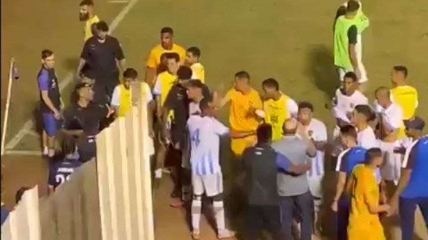 IMÁGENES IMPACTANTES: policía dispara a jugador en pleno partido de futbol