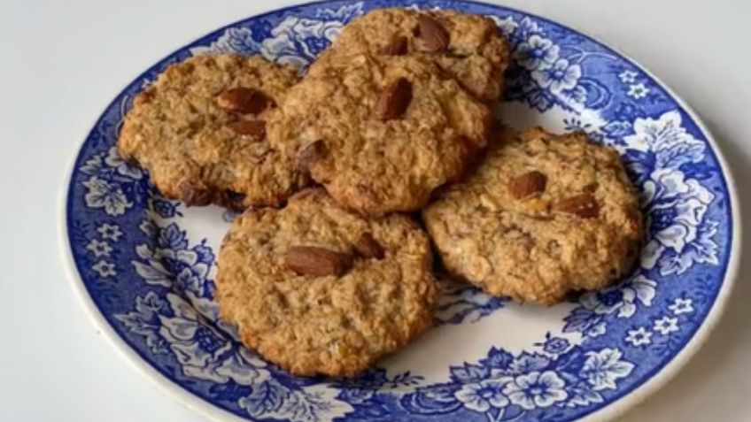 Galletas caseras de plátano con avena, receta saludable y baja en calorías