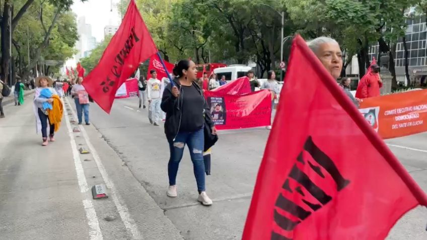 Protestan en Paseo de la Reforma por profesor Félix Emiliano, desapareció tras retirar dinero de un cajero en Chimalhuacán