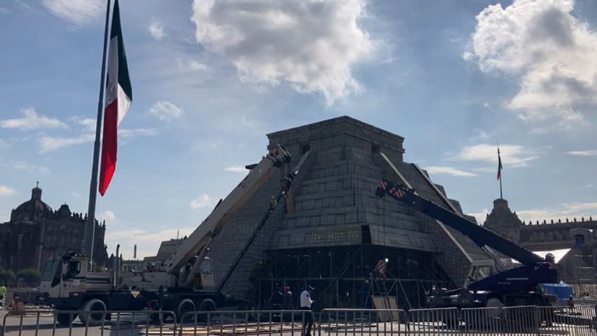 ¡Es hoy! Réplica de pirámide de Kukulcán ya está en el Zócalo