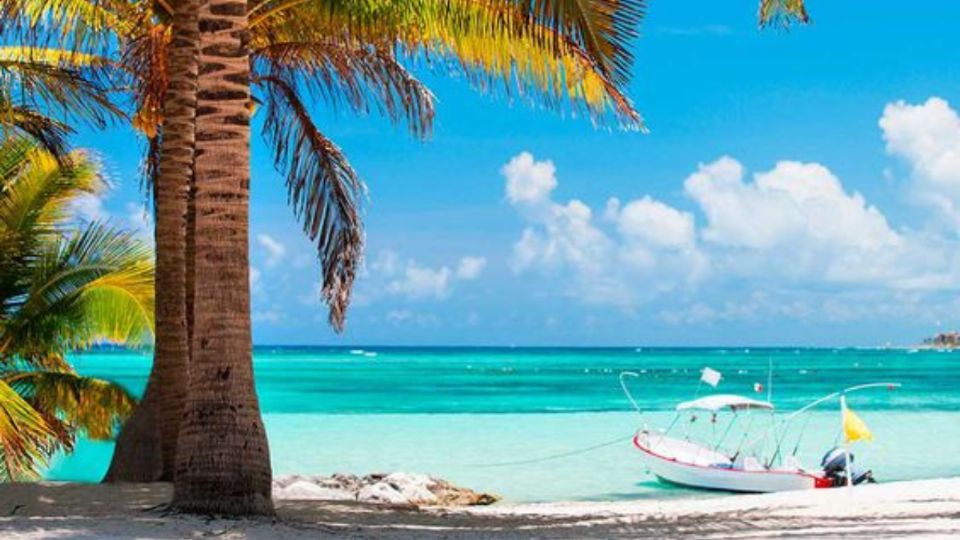 Toma asiento antes de conocer las 5 islas del caribe mexicano que deberías visitar en vacaciones. Fuente: Pinterest