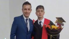 “No estamos en un funeral”, hombre felicita a su hijo en su graduación y lo abuchean