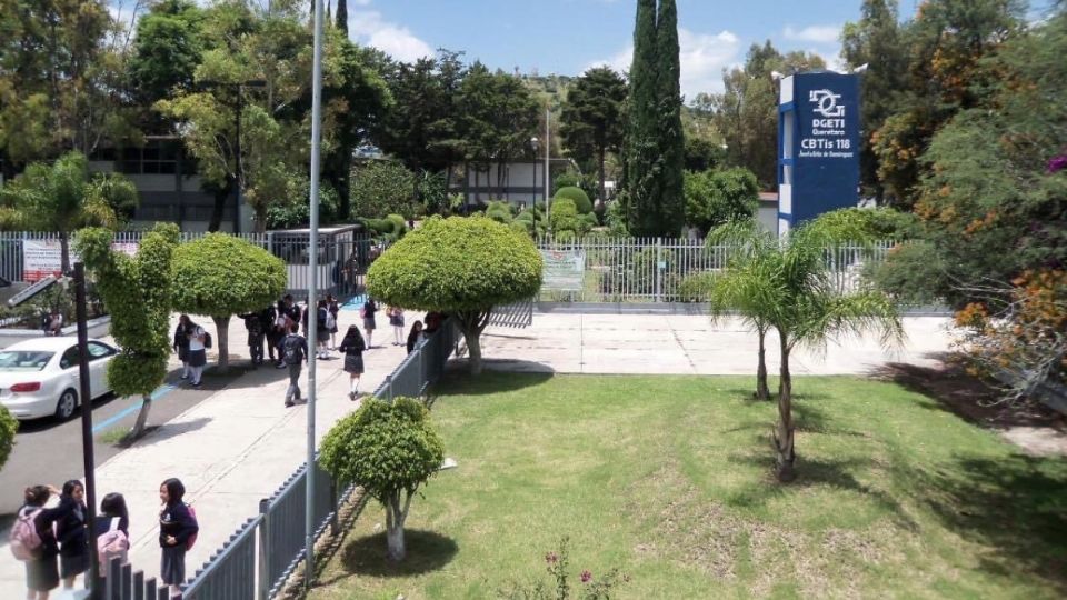 Los alumnos de sexto semestre del CBTIS 118 se quedaron sin fiesta de graduación.