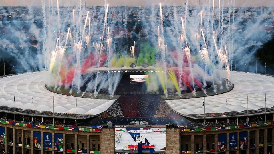 OneRepublic, MEDUZA y Leony pusieron el ambiente en Berlín previo al inicio del juego