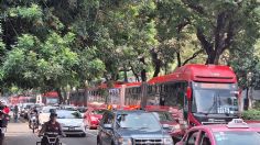 Bloqueo frente a Conagua colapsa la circulación en Insurgentes Sur; reportan afectaciones en Metrobús de Línea 1