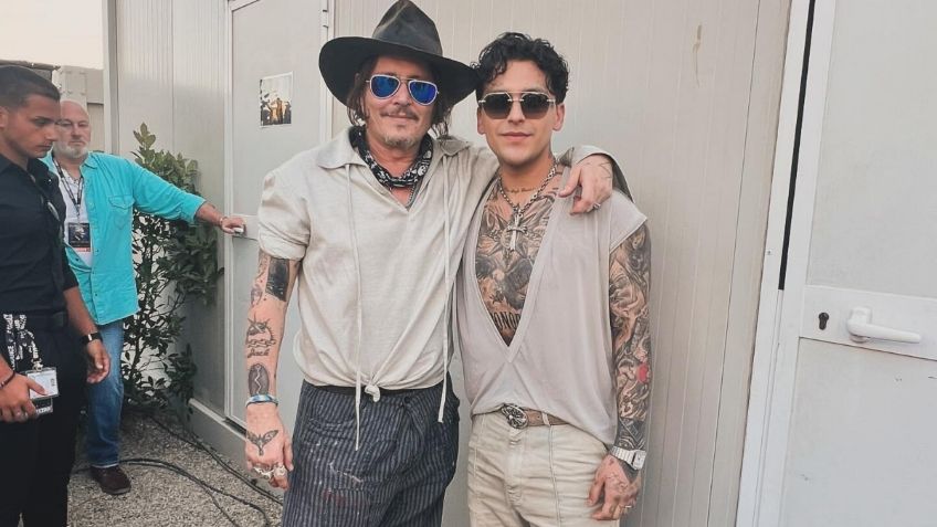 Christian Nodal sorprende al aparecer junto a Johnny Depp y el parecido impacta a los fans: FOTOS