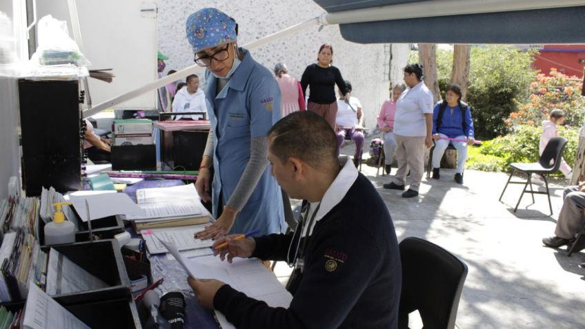 Caravanas de la salud acumulan 163 mil 936 consultas en zonas de difícil acceso de la CDMX