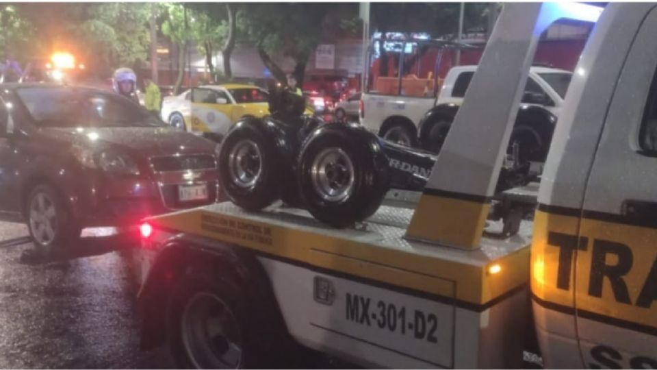 Los hechos sucedieron cuando la oficial que realizaba labores de vialidad en la avenida Barranca del Muerto a la altura del Anillo Periférico