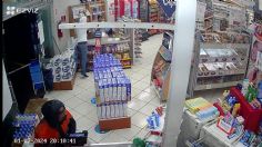 Hombres armados asaltan y matan a empleada de farmacia: fueron detenidos en Uruapan