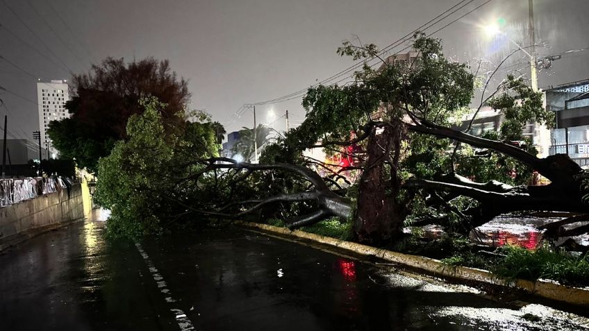 FOTOS: intensas lluvias provocan caos en Guadalajara