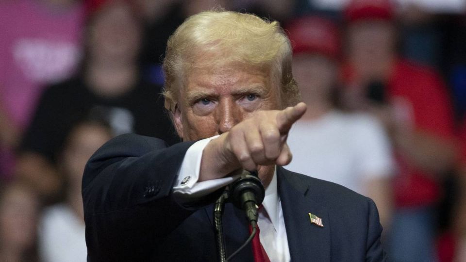 Trump reaccionó al retiro de la contienda electoral de Biden.