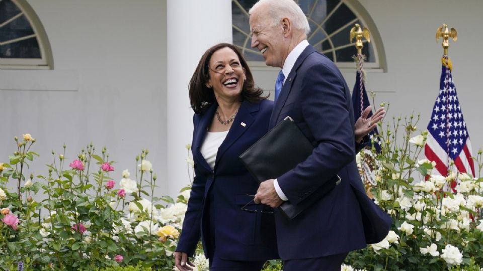 El presidente Joe Biden y la vicepresidenta Kamala Harris, a quien el mandatario apoya para contender en noviembre.