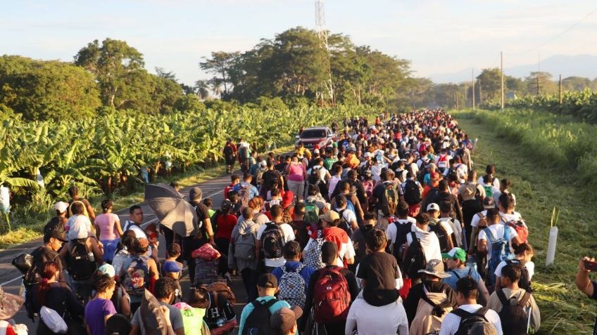 Avanza nueva caravana de migrantes por Ciudad Hidalgo, Chiapas