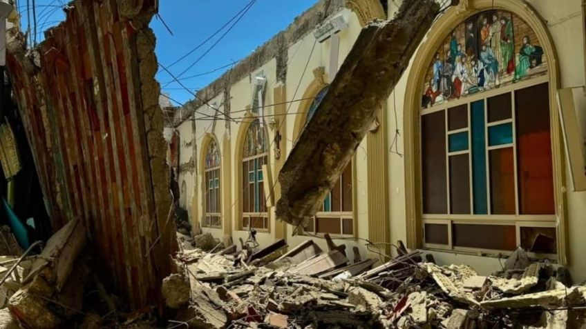 VIDEO: momento exacto en que colapsó el techo de la icónica iglesia San Gregorio Magno en NL