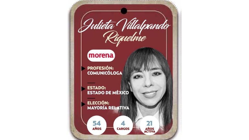 Tiene 21 años activa en la política