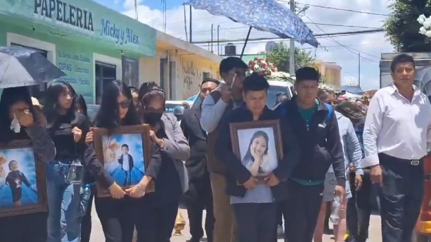 Dan último adiós a familia que murió aplastada por camión en Coronango, Puebla: VIDEO