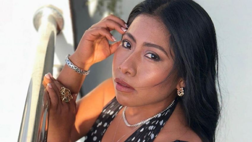 Yalitza Aparicio revela sus claves de moda para lucir elegante con un look de short y tenis