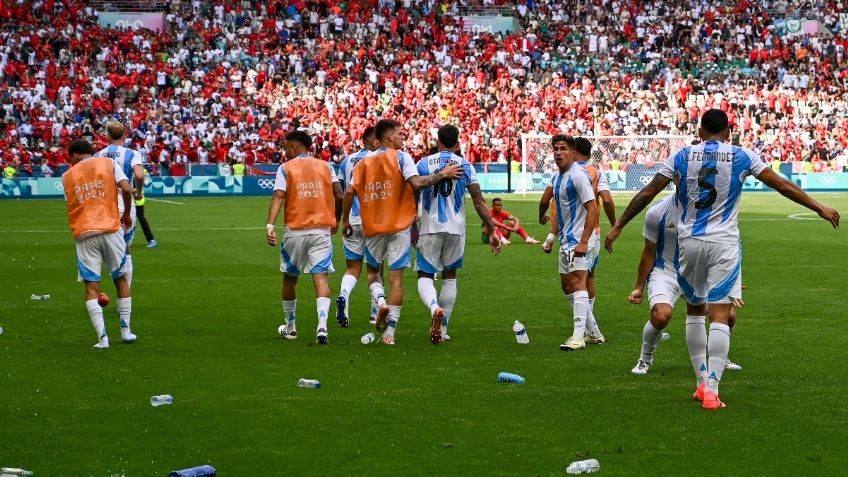 Argentina vs Marruecos: un gol anulado, invasión a la cancha y petardos, así inició el futbol olímpico | VIDEO