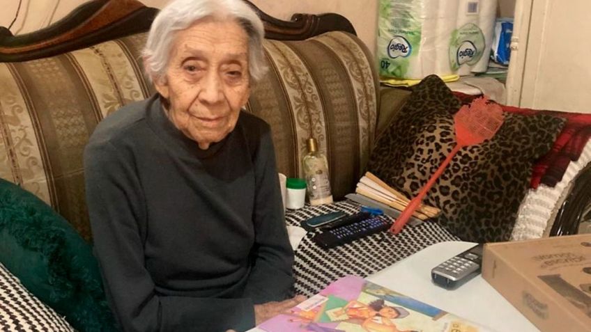 Adela, de 94 años y con 4 hijos, logra terminar la secundaria: "se me quedó la idea de continuar"