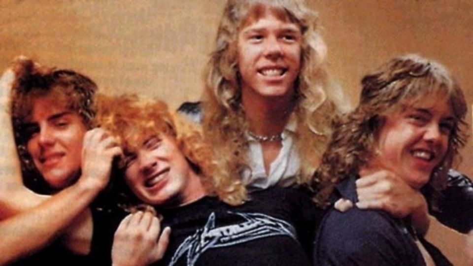 La razón detrás de una pequeña discusión en torno al primer trabajo de estudio de Metallica se debe a la turbulenta alineación original del grupo en sus primeros años de actividad musical