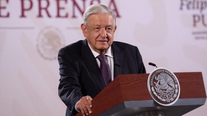 AMLO se expresa "contento" por la continuidad de Zoé Robledo al frente del IMSS