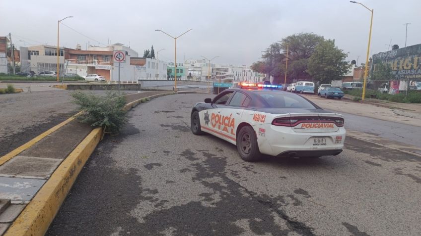 Policía cae en un socavón y muere en Aguascalientes: gobierno estatal lamenta el incidente