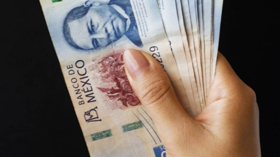 En agosto, los pensionados recibirán el pago extra.