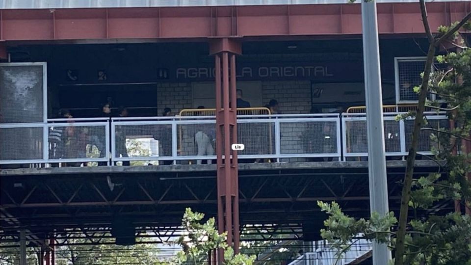 El hombre de la tercera edad falleció tras tropezar en las escaleras de la estación en la Línea A: