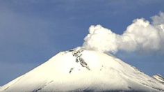 Popocatépetl sorprende al amanecer vestido de blanco