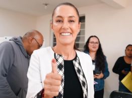 Claudia Sheinbaum celebra el 69 aniversario del derecho al voto de la mujer mexicana