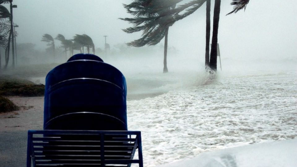 El huracán Beryl causa estragos en Yucatán