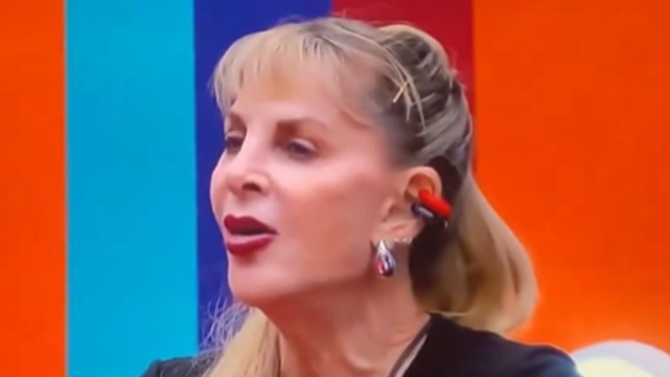 Shanik se robó todos los reflectores.