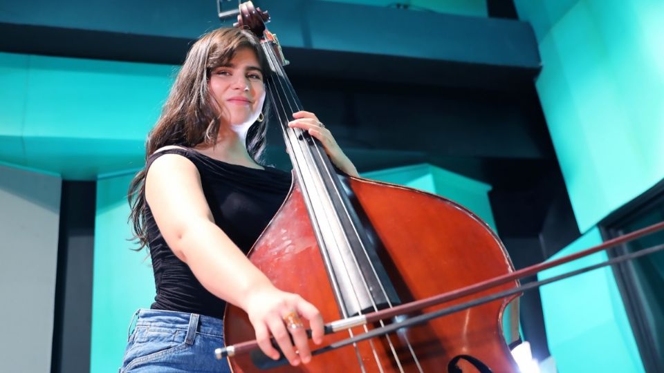 La estudiante de noveno semestre contó que el primero de sus acercamientos con la música se dio en la primaria al tomar clases de flauta dulce