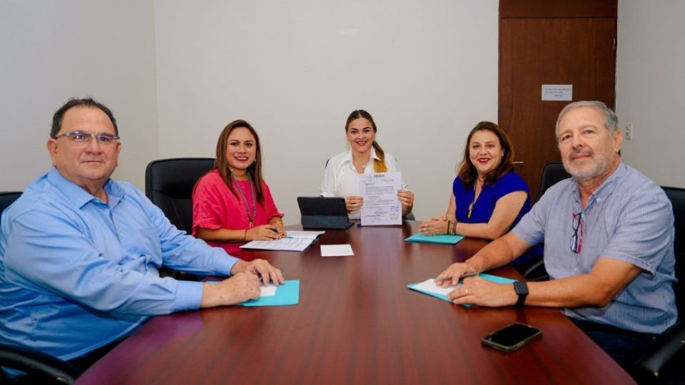 Cecilia Patrón Laviada presentó a quienes integrarán la Comisión de Transición del gobierno municipal entrante.