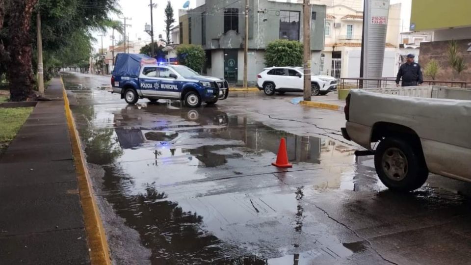 Se cayeron dos semáforos por los fuertes vientos