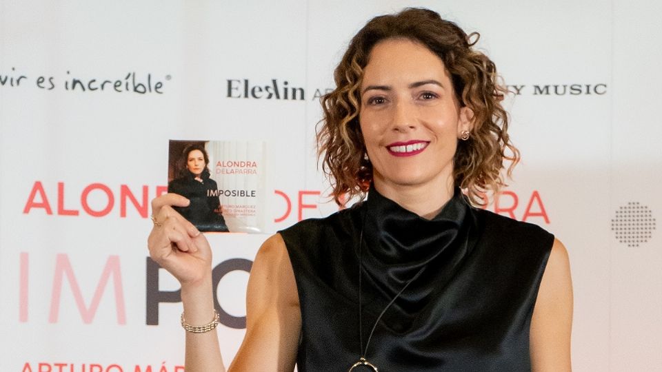 Alondra de la Parra presentó el material discográfico 'Imposible'