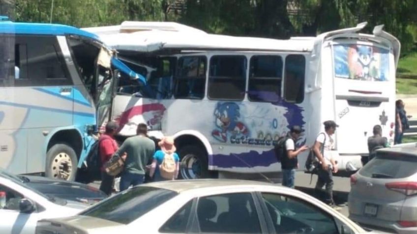 Choque entre autobuses deja 11 heridos y colapso vial en la México-Pachuca