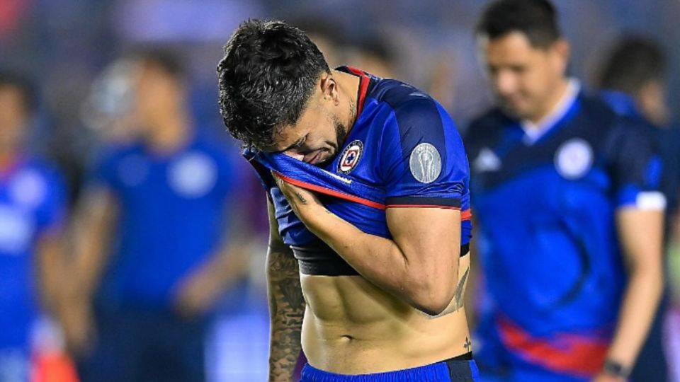 El mexicano estaria fuera de Cruz Azul