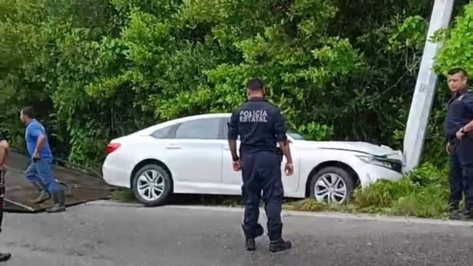 Exgobernador de Yucatán sufre accidente vial