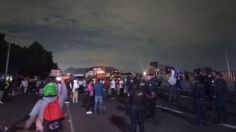 Bloquean la autopista México-Puebla por falta de agua