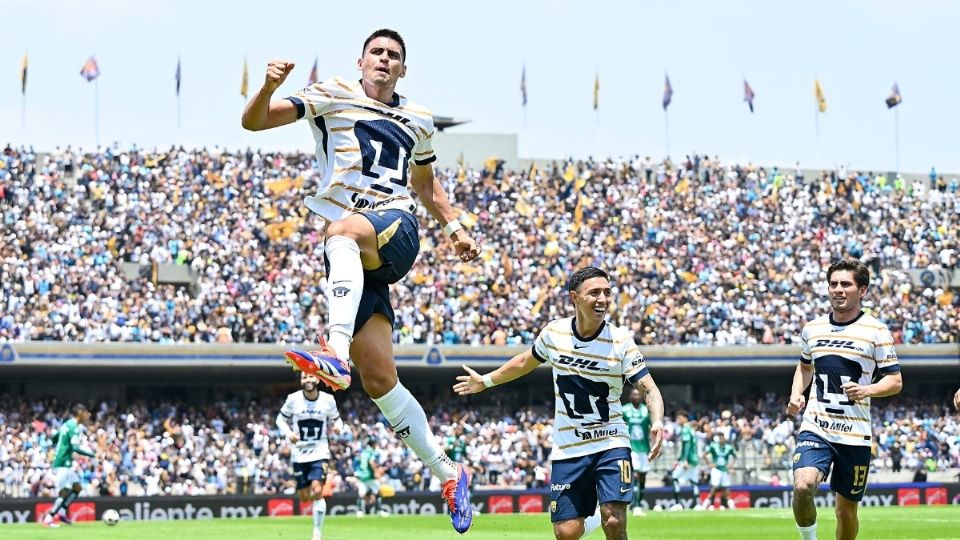 Pumas goleó y se colocó como el líder del torneo