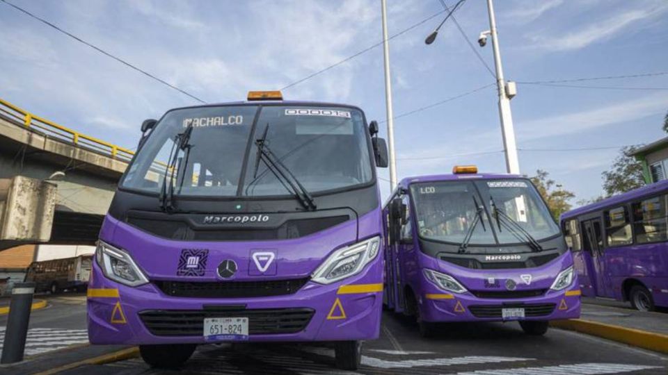 Autobús atropella a mujer junto con su bebé