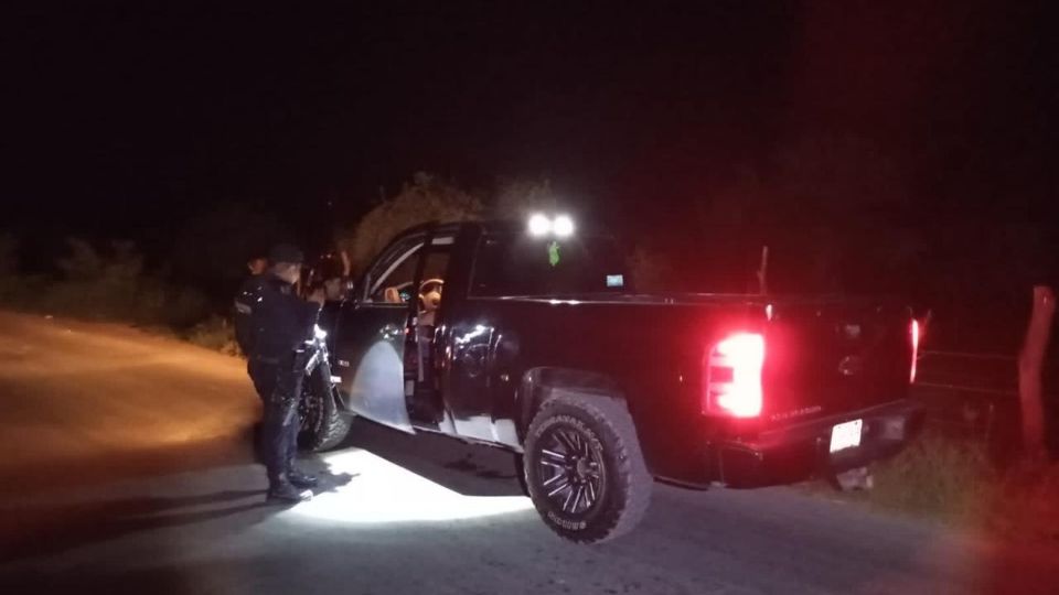 Elementos policiacos, durante el operativo.