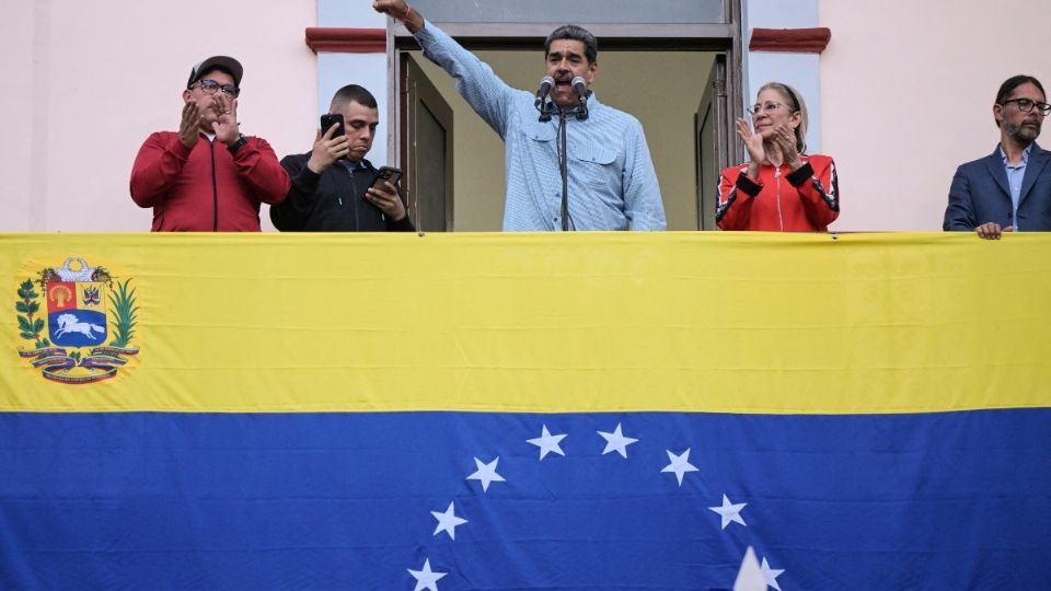 Nicolás Maduro emite un mensaje para sus simpatizantes, este jueves en Caracas.