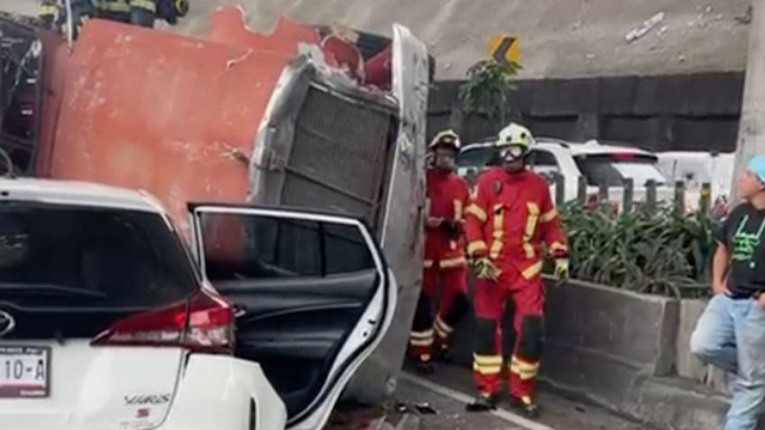 Tráiler embiste a 5 vehículos en Periférico y desquicia el tráfico en Polanco